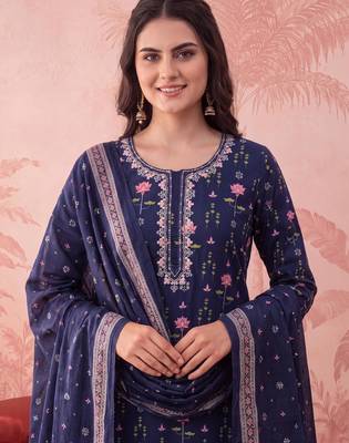 Yufta blue straight pure cotton floral sequins work kurta trouser dupatta set 4