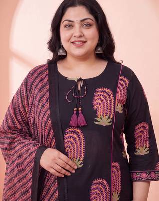 black cotton aline plus size kurta trouser dupatta set 4