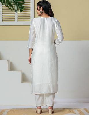 off white roman silk embroidery straight lining kurta pant dupatta set 3