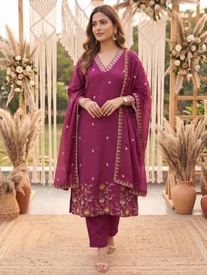 Yufta purple mal chanderi kurta dupatta pant set 1