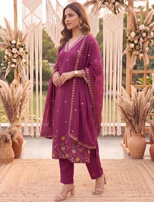 Yufta purple mal chanderi kurta dupatta pant set 2
