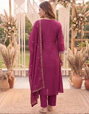 Yufta purple mal chanderi kurta dupatta pant set 3