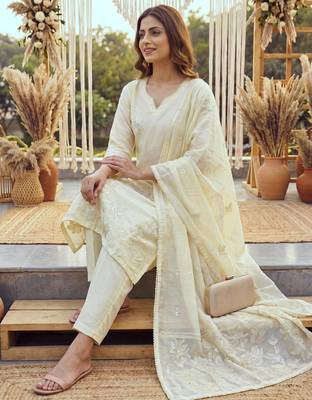 yellow chanderi cotton lining kurta dupatta pant set 5