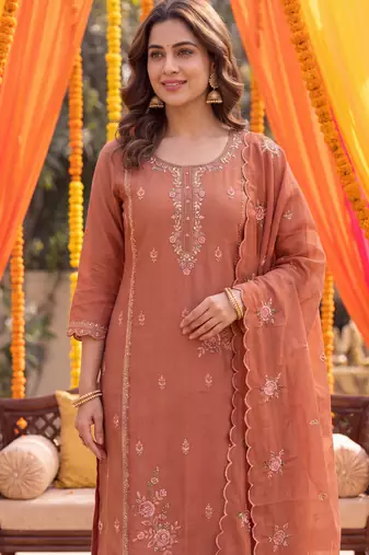 Yufta rust tissue lining kurta dupatta pant set