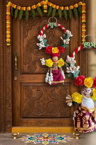 handmade hanging decorative toran tassel home temple festival decorations (pack of 2)