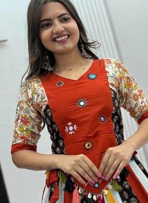 Orange hand work Cotton Navratri Lahenga Kediyu  5
