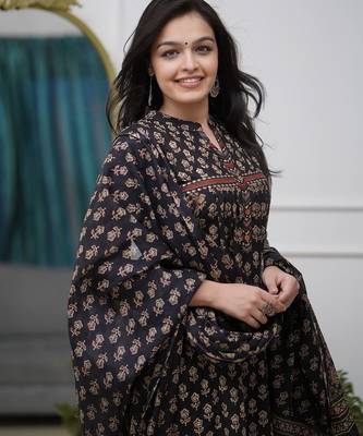 black handblock floral printed cotton flared anarkali suit set 3
