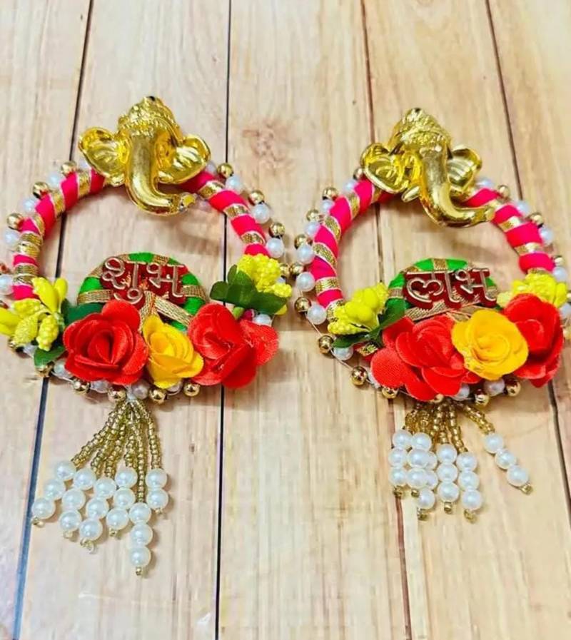 shubh labh ganesh decorative door hanging set with artificial roses pearl bead decoration (pack of 2)