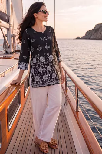 black cotton  top