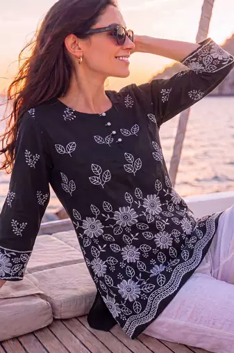  black cotton  top