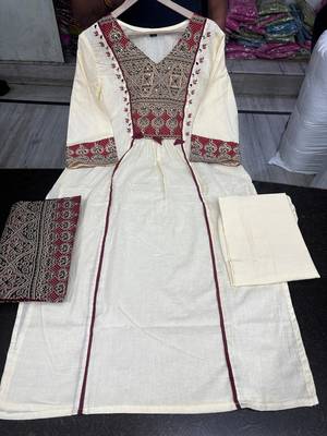 cream & maroon embroidered mirror work viscose rayon a-line kurta pant set with dupatta 5
