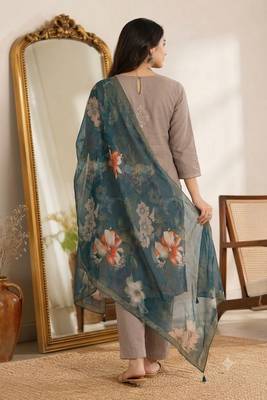 Women’s premium embroidered straight kurta set with pant & dupatta 2