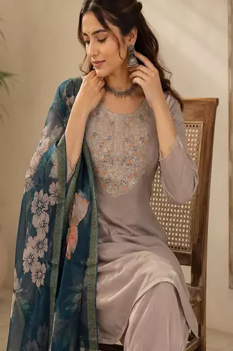 Women’s premium embroidered straight kurta set with pant & dupatta
