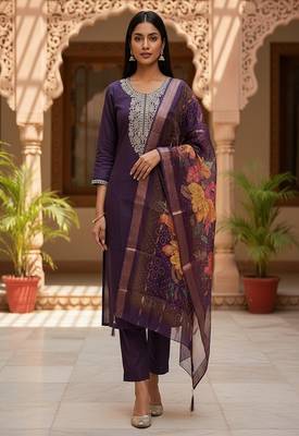 Women’s premium embroidered straight kurta set with pant & dupatta 1