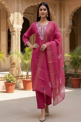 Women’s premium embroidered straight kurta set with pant & dupatta