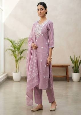 Women’s premium embroidered straight kurta set with pant & dupatta 3