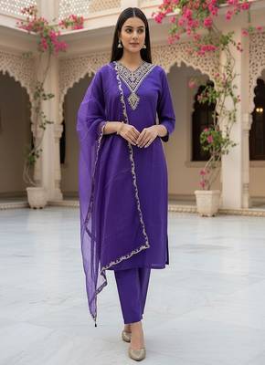 embroidered straight kurta set with pant & dupatta 3