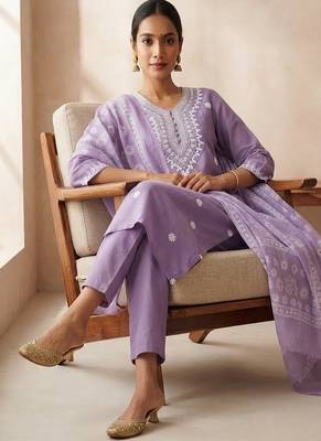 embroidered straight kurta set with pant & dupatta 4