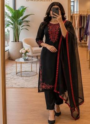 embroidered straight kurta set with pant & dupatta 3