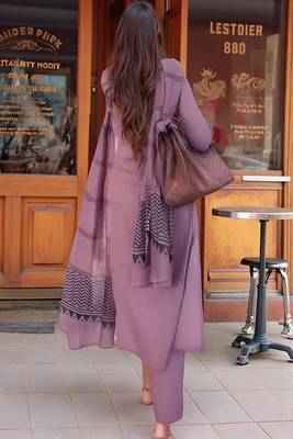 Women’s premium embroidered straight kurta set with pant & dupatta 2