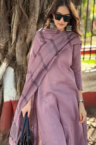 Women’s premium embroidered straight kurta set with pant & dupatta