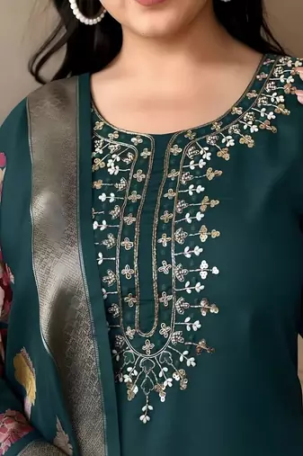 Women’s premium embroidered straight kurta set with pant & dupatta