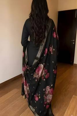 embroidered straight kurta set with pant & dupatta 2
