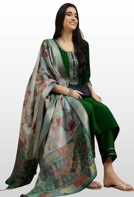 Women’s premium embroidered straight kurta set with pant & dupatta 1