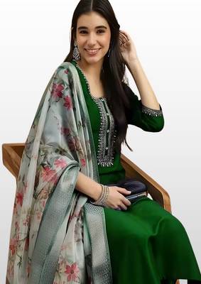 Women’s premium embroidered straight kurta set with pant & dupatta 3