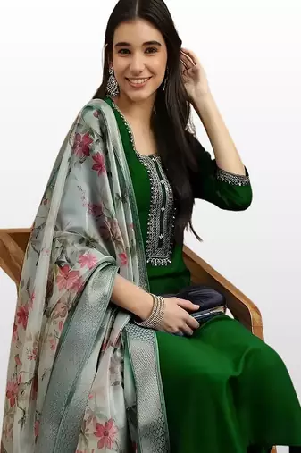 Women’s premium embroidered straight kurta set with pant & dupatta