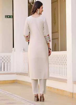 embroidered straight kurta set with pant & dupatta 2
