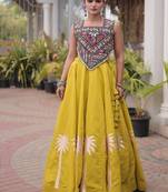 Navratri Roman Lehenga Choli - Coconut Gota & Kutchi Gamthi Embroidery - free size
