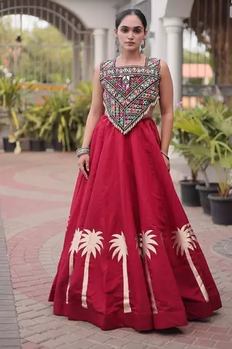 Navratri Roman Lehenga Choli - Coconut Gota & Kutchi Gamthi Embroidery - free size