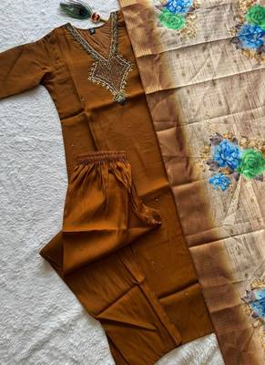 Brown premium mul chanderi kurti pent dupatta set 2