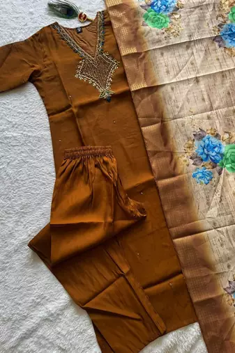 Brown premium mul chanderi kurti pent dupatta set