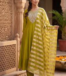 Green premium glass roman silk kurti pant dupatta set