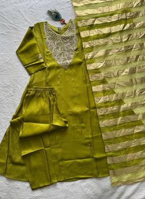 Green premium glass roman silk kurti pant dupatta set 2