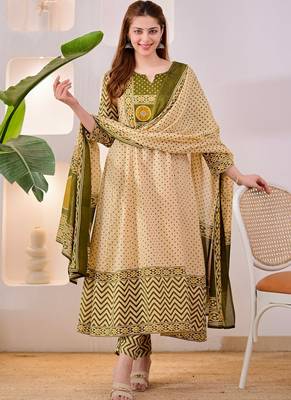 Cream jaipuri cotton kurti pant dupatta set 1