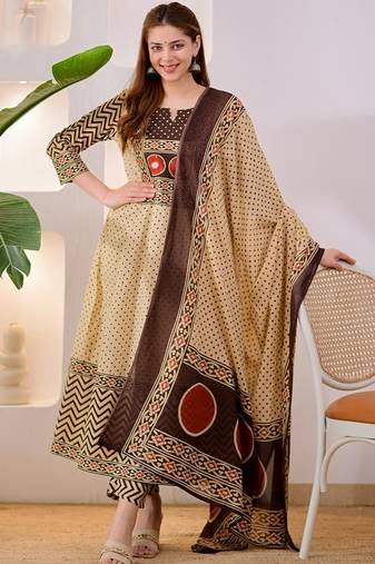 Cream jaipuri cotton kurti pant dupatta set