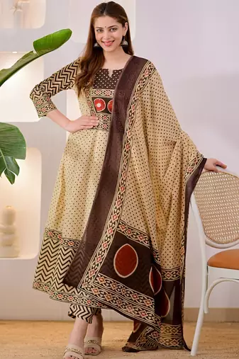 Cream jaipuri cotton kurti pant dupatta set