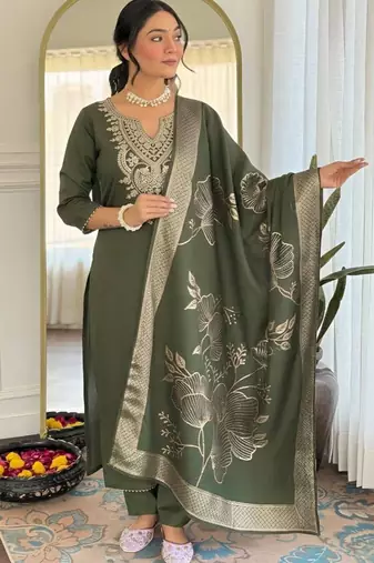 Green cotton blend kurti pant dupatta set