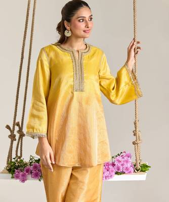Yellow embroidered kota tissue kurta set 4