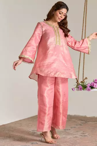 Rose pink embroidered kota tissue kurta set