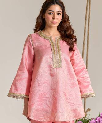 Rose pink embroidered kota tissue kurta set 4