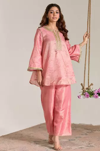 Rose pink embroidered kota tissue kurta set