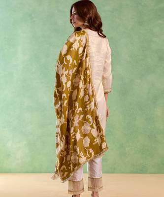 Golden embroidered chanderi stripe kurta set 3