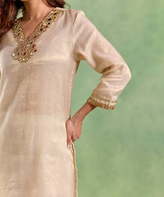 Golden embroidered chanderi stripe kurta set 4