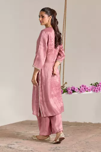 Rose pink embroidered tissue kurta set