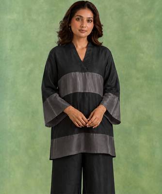Black woven chanderi co ord set 3