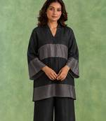 Black chanderi tissue top
